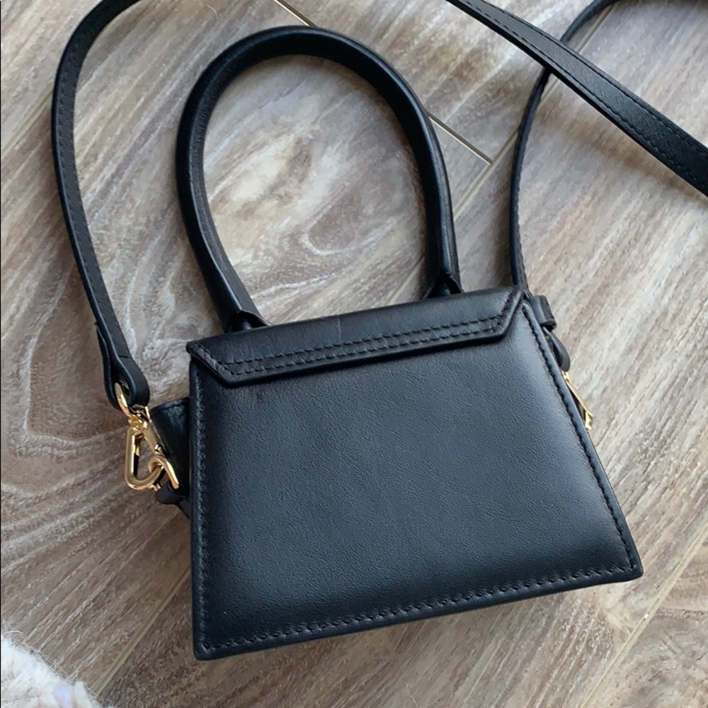 {SOLD} Jacquemus Chiquito - Picture 3 of 8